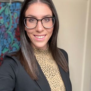 Meet your Posher, Elizabeth